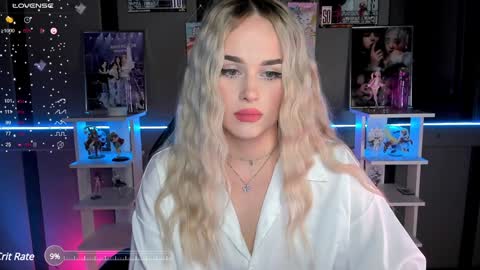 Snapshot of ellensoftt chatting on 12.12.24 Maria online show from 12.12.24