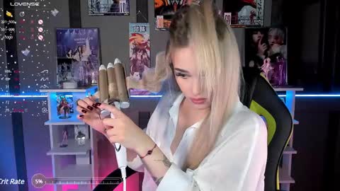 Snapshot of ellensoftt chatting on 03.07.25 Maria online show from 03.07.25