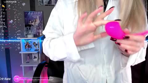 Snapshot of ellensoftt chatting on 03.09.25 Maria online show from 03.09.25