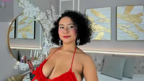 Snapshot of ellette_ chatting on 09.30.25 princess online show from 09.30.25