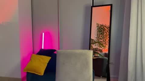 Ellie  --- Ill see you either on Friday or Saturday and definitely on Sunday  online show from 10.26.25