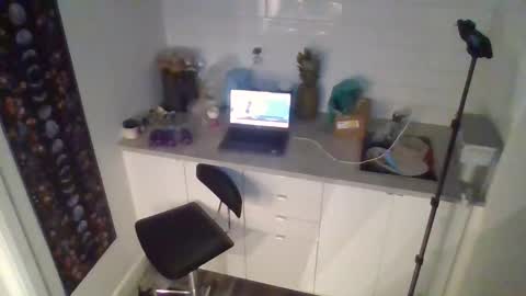 Ellie online show from 10.23.25