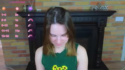 Snapshot of ellie_babyy chatting on 05.04.26 Ellie online show from 05.04.26