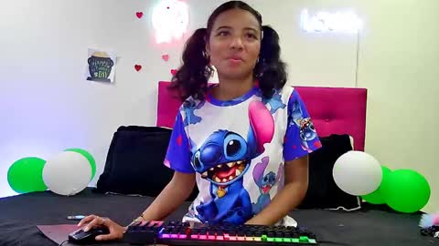 ellie_cute7 online show from 04.17.26