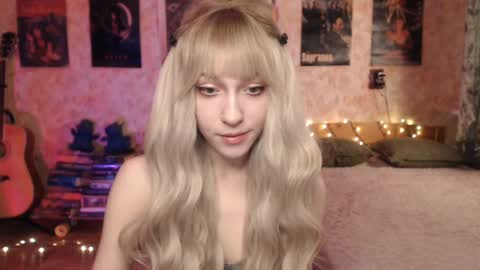 Snapshot of ellie_friendly chatting on 01.20.25 ellie_friendly online show from 01.20.25
