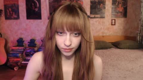 ellie_friendly online show from 04.09.26