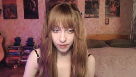 ellie_friendly online show from 04.15.26