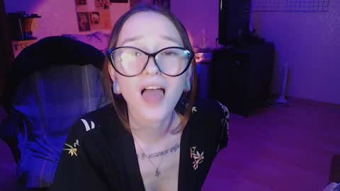 Eleonora online show from 12.13.24