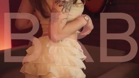 Snapshot of elliecutes chatting on 01.12.26 elliecutes online show from 01.12.26