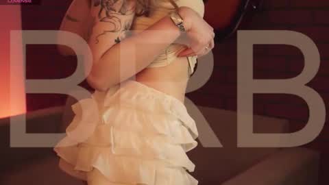 Snapshot of elliecutes chatting on 03.03.26 elliecutes online show from 03.03.26