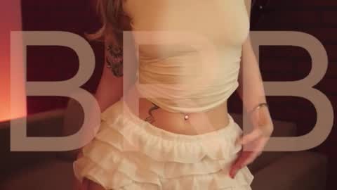 Snapshot of elliecutes chatting on 03.08.26 elliecutes online show from 03.08.26