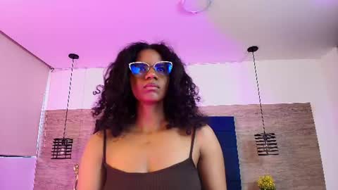 Snapshot of elliee_alves chatting on 06.09.26 elliee_alves online show from 06.09.26