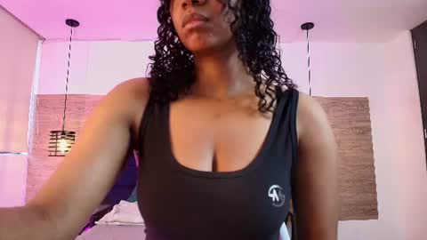 Snapshot of elliee_alves chatting on 06.12.26 elliee_alves online show from 06.12.26