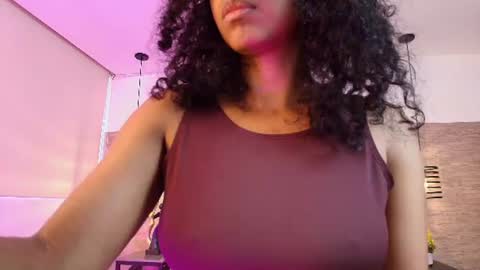Snapshot of elliee_alves chatting on 06.20.26 elliee_alves online show from 06.20.26