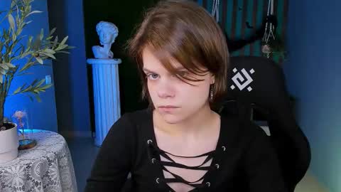 elliemurler online show from 10.30.25