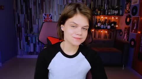 elliemurler online show from 11.11.25