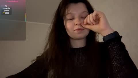 Snapshot of ellieschuffert chatting on 03.19.26 Ellie online show from 03.19.26