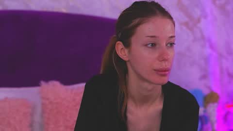 Snapshot of ellinanuria chatting on 03.28.26 EllinaNuria online show from 03.28.26