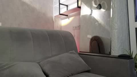 elliot_muscle04 online show from 04.25.26