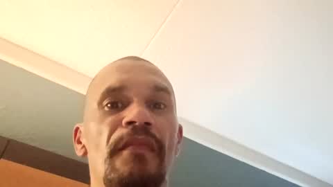 Snapshot of elliotbethea6 chatting on 06.21.26 elliotbethea6 online show from 06.21.26