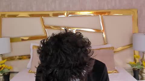 elliotvolkov online show from 12.17.25