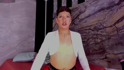 Ellis  online show from 10.05.25