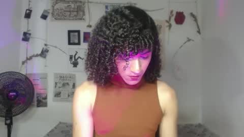 Snapshot of ellis_flowers chatting on 02.24.26 . online show from 02.24.26