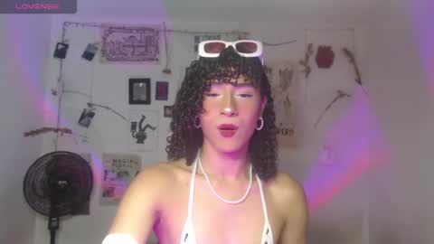 Snapshot of ellis_flowers chatting on 03.09.26 . online show from 03.09.26