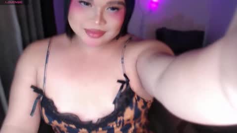 Ellise online show from 05.04.26