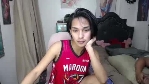 Snapshot of ellorrey chatting on 10.04.25 ELLORREY online show from 10.04.25