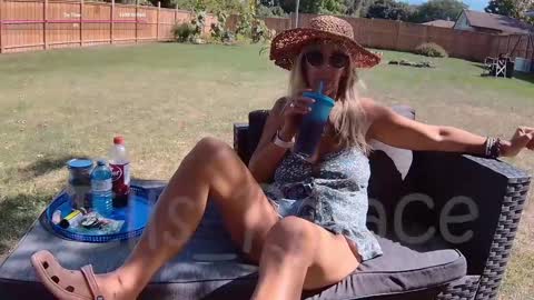 Ella Bella Bo Bella online show from 09.12.25