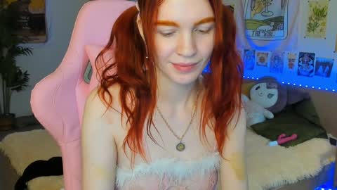 Elly     Fansly  online show from 12.16.24