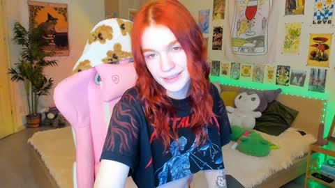 Elly     Fansly  online show from 01.14.25