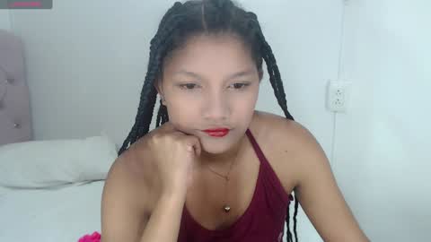 Snapshot of elly_willis chatting on 12.30.24 Elly online show from 12.30.24