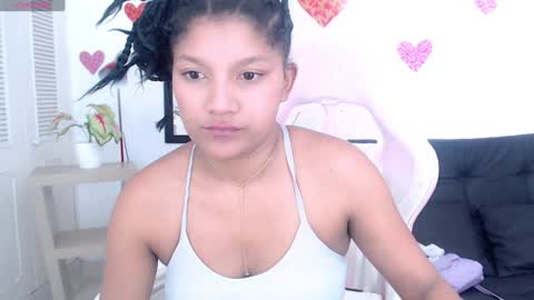 Snapshot of elly_willis chatting on 12.31.24 Elly online show from 12.31.24