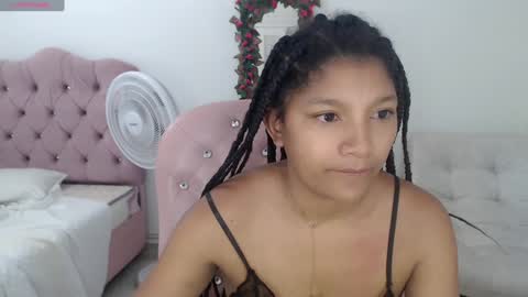 Snapshot of elly_willis chatting on 01.03.25 Elly online show from 01.03.25