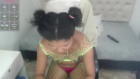 Elly online show from 10.31.25