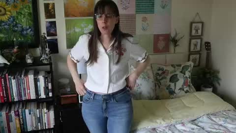 Elly Naomi online show from 05.08.26