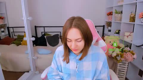 elma_lily online show from 01.18.26