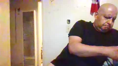 Snapshot of elmario24 chatting on 09.27.25 elmario24 online show from 09.27.25