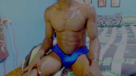 elmiltonnjakee online show from 02.10.26