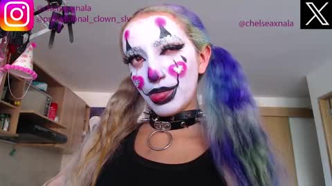 Snapshot of eloise_brown_ chatting on 10.02.25 Chelsea Please help me to reach 100 thumbs up online show from 10.02.25