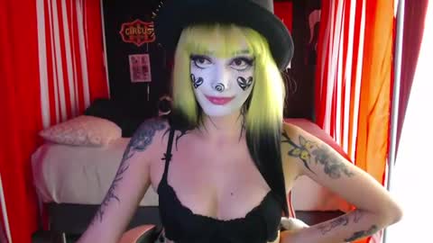 Snapshot of eloise_brown_ chatting on 08.03.26 Chelsea Please help me to reach 100 thumbs up online show from 08.03.26