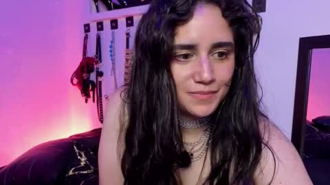 elowen_halley1 online show from 02.20.26
