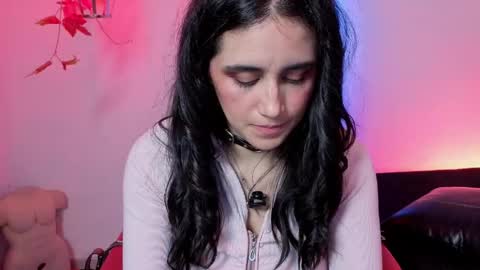 elowen_halley1 online show from 03.23.26