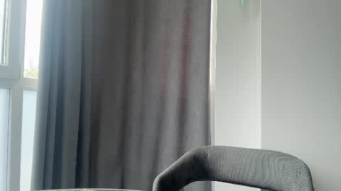 Snapshot of elowynx chatting on 06.11.26 Milana online show from 06.11.26