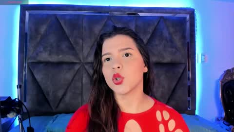 Snapshot of elsalombardi chatting on 02.21.25 Elsa online show from 02.21.25