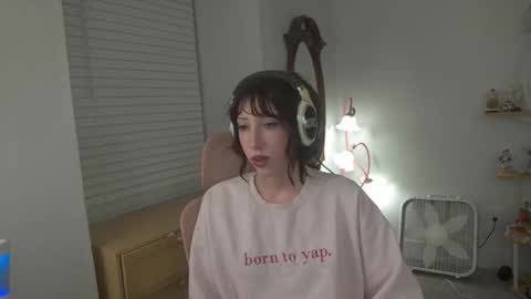 Snapshot of elslove chatting on 10.01.25 ELS online show from 10.01.25