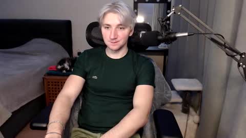 Elvin Vaenight online show from 11.11.25