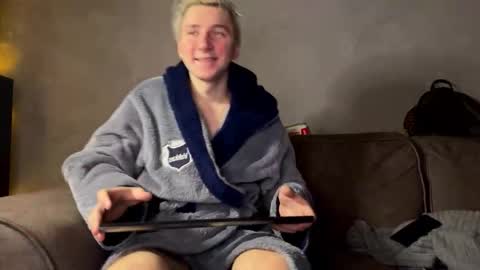 Elvin Vaenight online show from 12.02.25